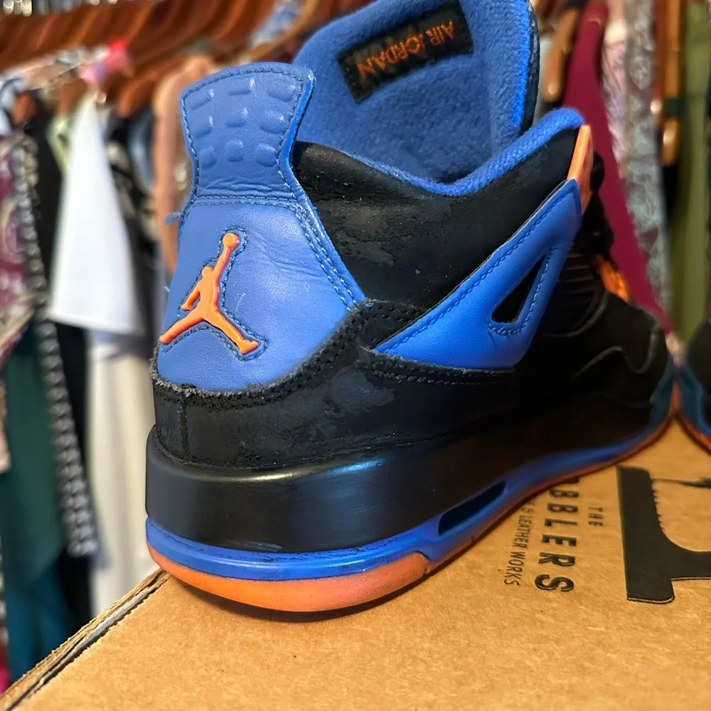 Jordan 4 Retro 2012 CAVS 6Y GS(Grade School) - Picture 11 of 15